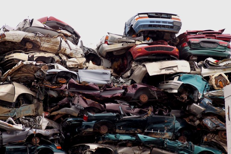 Guide-To-Selling-Junk-Cars-In-Miami-For-